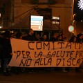 Il corteo contro l'ampliamento della discarica