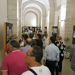 Tanti visitatori per la prima di "Arte in corte"