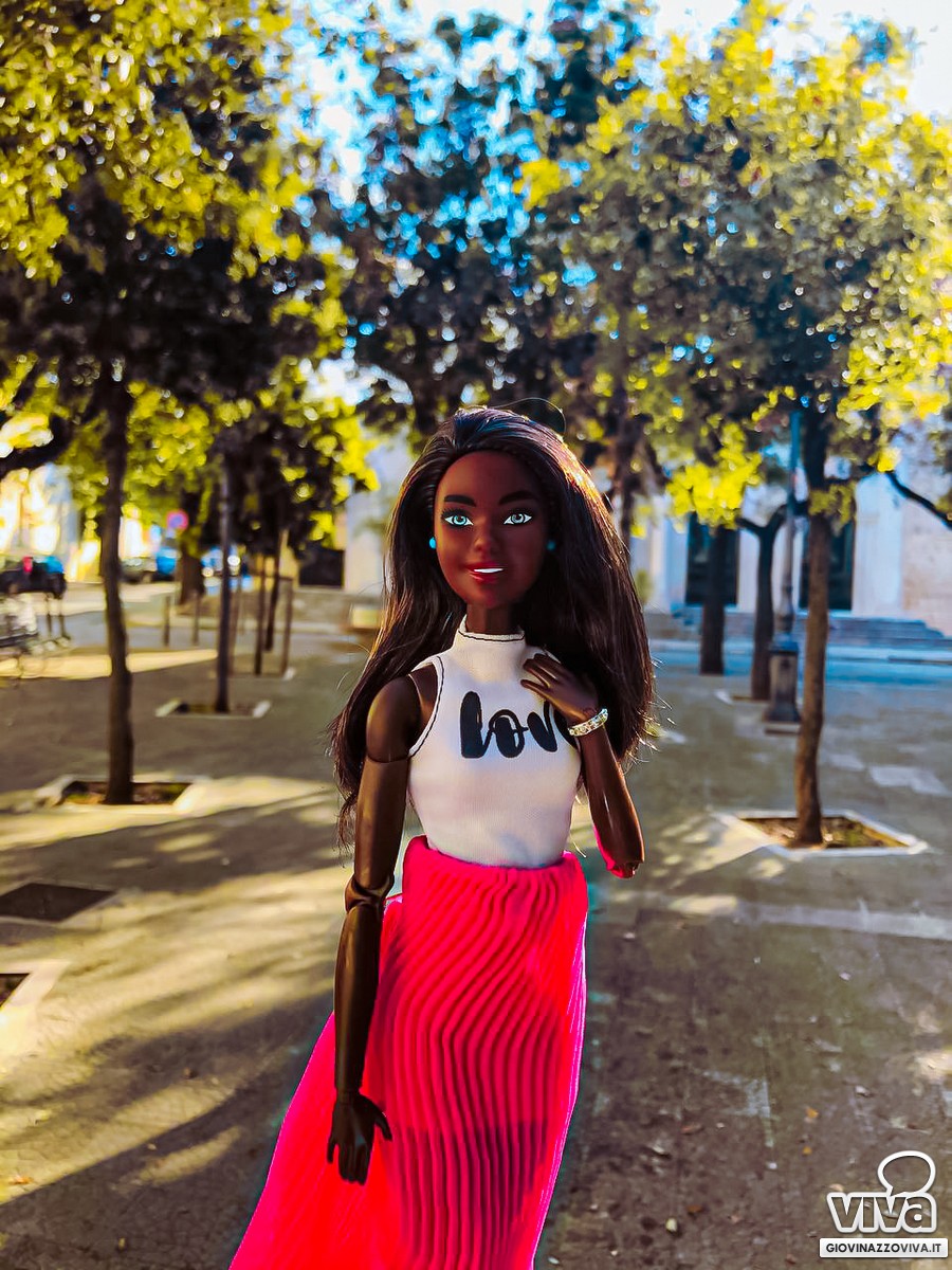 Barbie in piazzetta delle Rimembranze