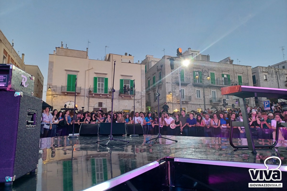Elodie e Mengoni a Giovinazzo