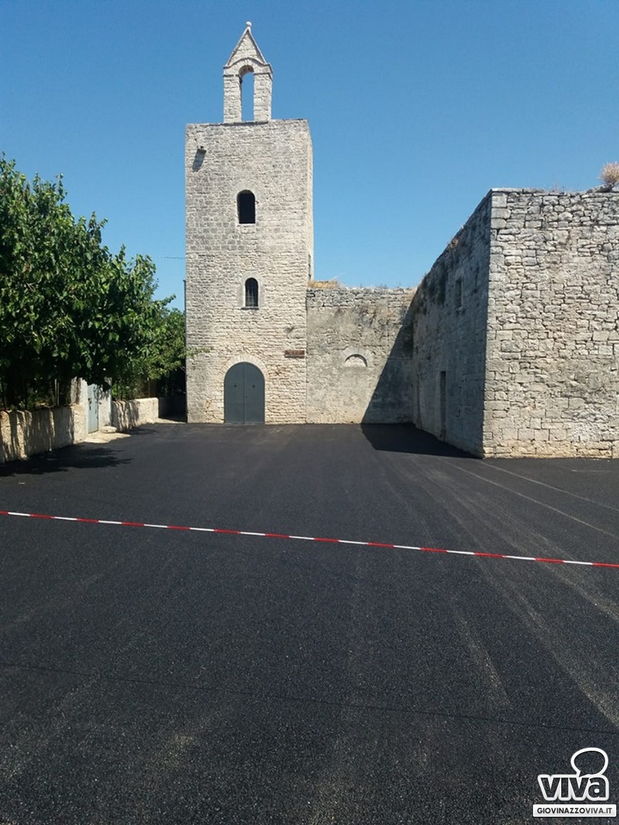 Riasfaltato il piazzale del Padre Eterno