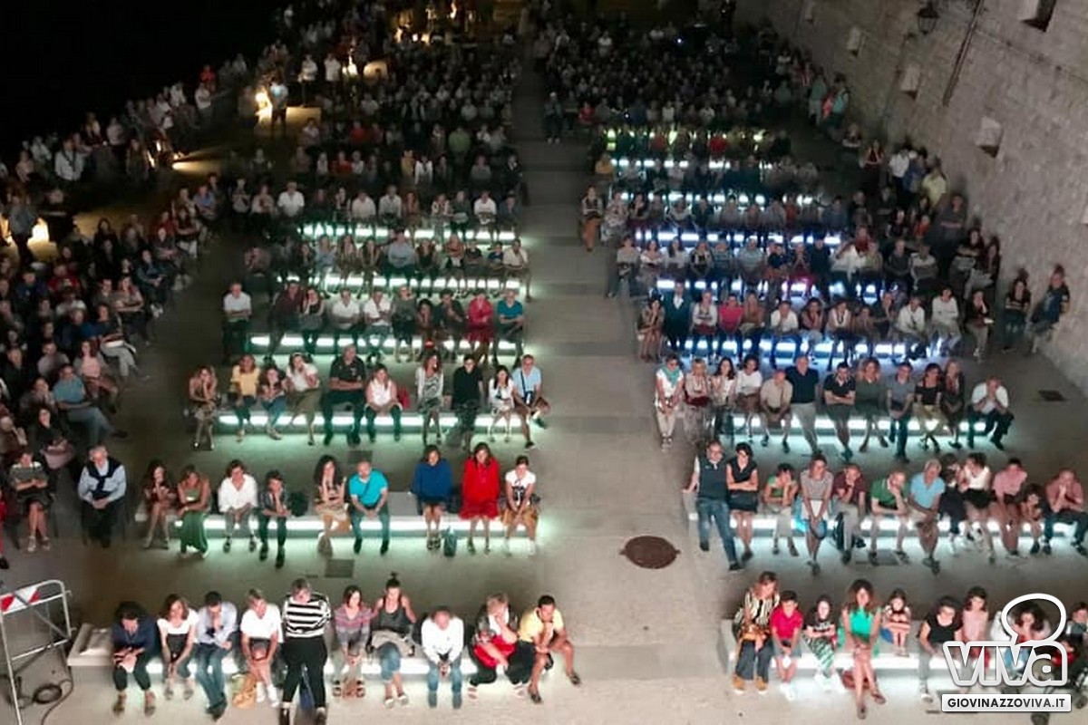 Il pubblico in piazzale Aeronautica Militare