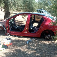 Recuperate altre due auto cannibalizzate: un business senza fine