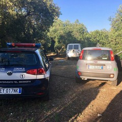 Parcheggiato in campagna dopo il furto. Rinvenuto un furgone rubato