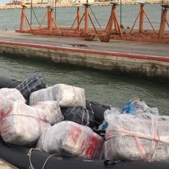 Un mare di droga dall'Albania: 37 arresti. Blitz anche a Giovinazzo