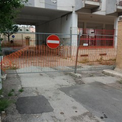 Via Imbriani, sos dagli edifici popolari: «Qui si lascia tutto a metà»