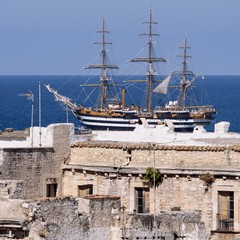 Passaggio "Amerigo Vespucci" a Giovinazzo
