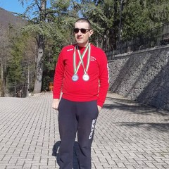 Campionati in vasca corta a Fabriano: 14 medaglie per la Gargano 2000