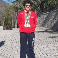 Campionati in vasca corta a Fabriano: 14 medaglie per la Gargano 2000