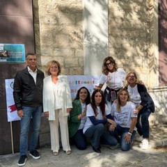 Allattamento al seno, flash mob a Villa Spada