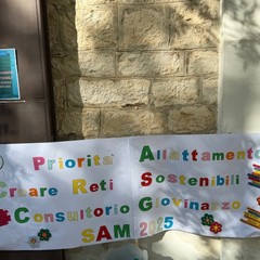 Allattamento al seno, flash mob a Villa Spada