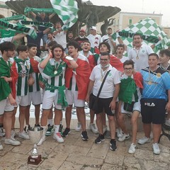 Tutta Giovinazzo si tinge di biancoverde