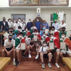 Tutta Giovinazzo si tinge di biancoverde