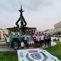 Tutta Giovinazzo si tinge di biancoverde