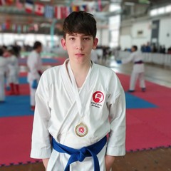 I karateki della Shinjukan Dojo fanno il pieno di medaglie: ben 57!