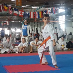 I karateki della Shinjukan Dojo fanno il pieno di medaglie: ben 57!
