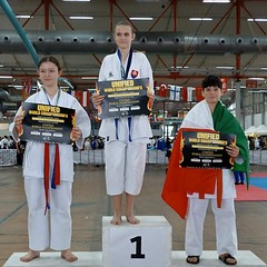 I karateki della Shinjukan Dojo fanno il pieno di medaglie: ben 57!