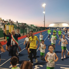 Il restyling del campo sportivo De Pergola: inaugurata la nuova pista di atletica