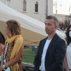 IMG min JPG