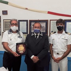 Il comandante Burlando saluta l'Anmi Giovinazzo