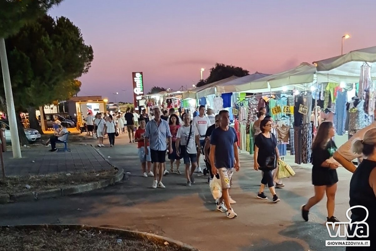 Mercato settimanale serale