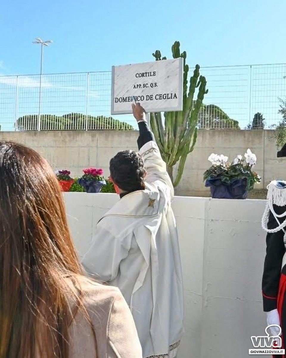 Intitolazione cortile caserma Carabinieri a Domenico De Ceglia