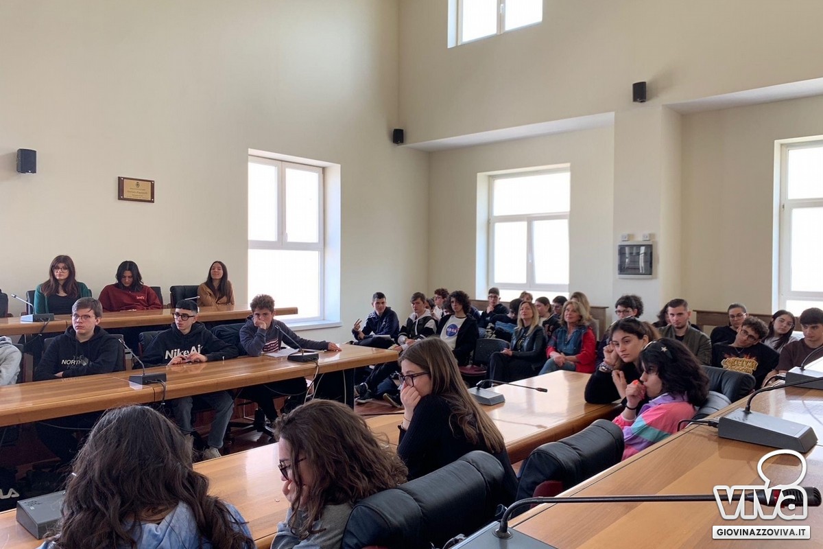 Picicco incontra i ragazzi e le ragazze dello "Spinelli"