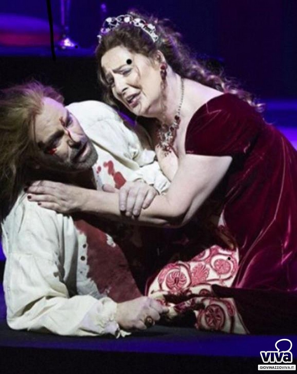 Maria Pia Piscitelli in "Tosca"