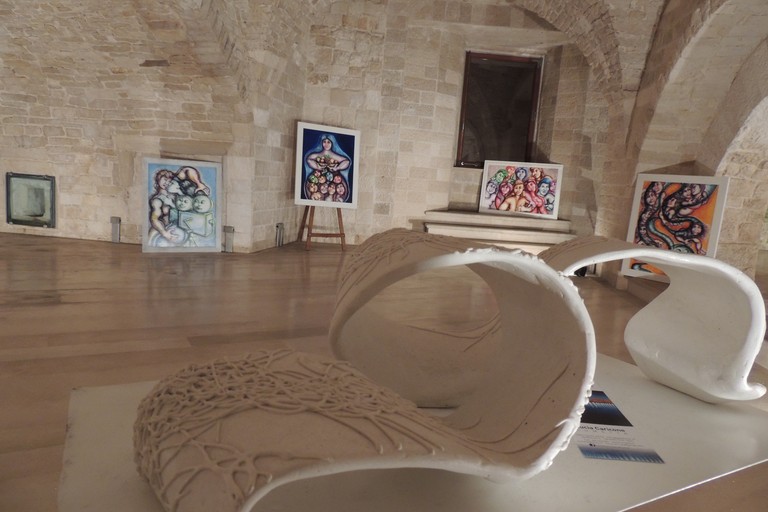 Una panoramica di una sala
