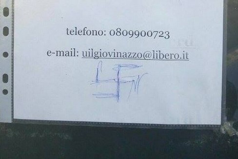 La svastica disegnata alla Uil