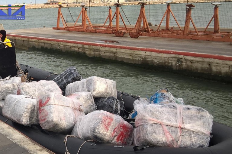 La droga sequestrata dalla Direzione Investigativa Antimafia