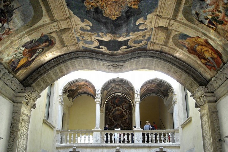 Palazzo della Marra, cortile centrale con balconata. <span>Foto Comune di Barletta</span>