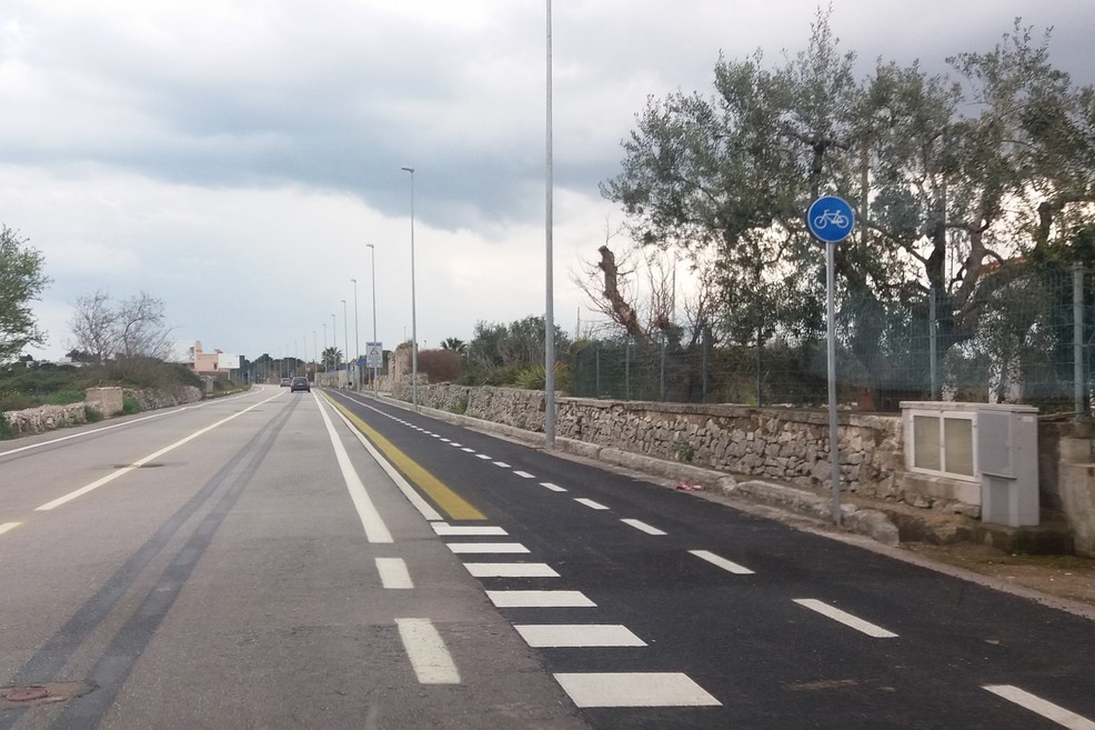 Il tratto senza cordolo. <span>Foto Gianluca Battista</span>