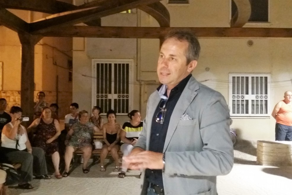 Il Sindaco inaugura piazzetta Toselli. <span>Foto Gianluca Battista</span>
