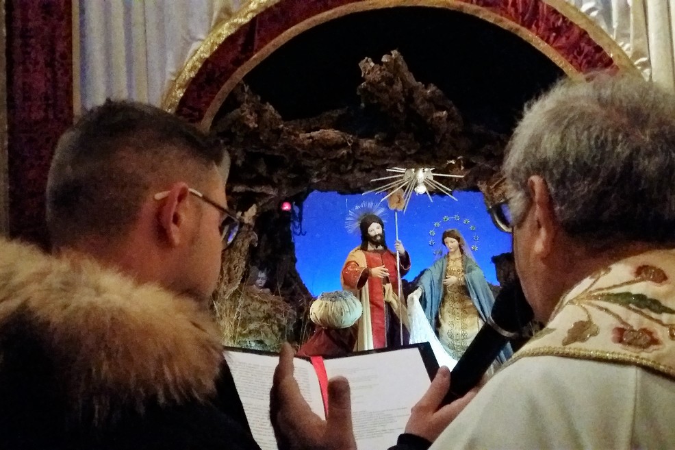 Il momento della benedizione. <span>Foto Gianluca Battista</span>