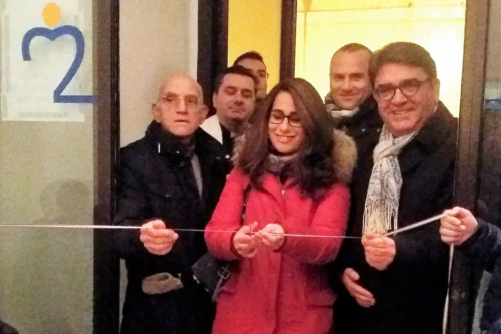 Marianna Paladino e Nicola De Matteo tagliano il nastro