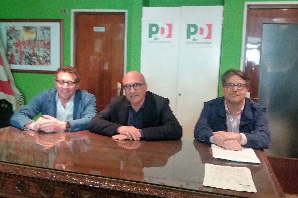 Andrea Cozzolino nella sezione del PD