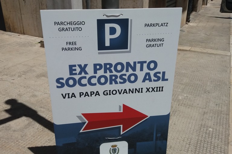 Indicazioni per parcheggio libero
