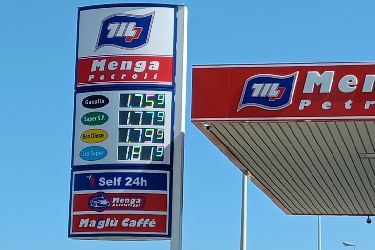 Benzina