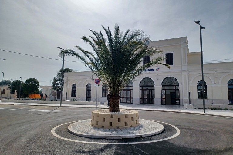 Piazzale stazione. <span>Foto Gianluca Battista</span>
