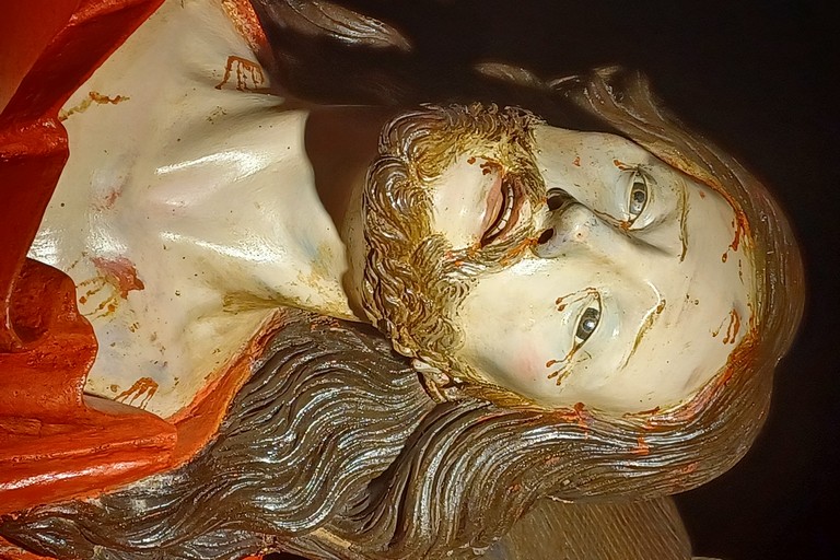 Gesù cade sotto la croce. <span>Foto Gianluca Battista</span>