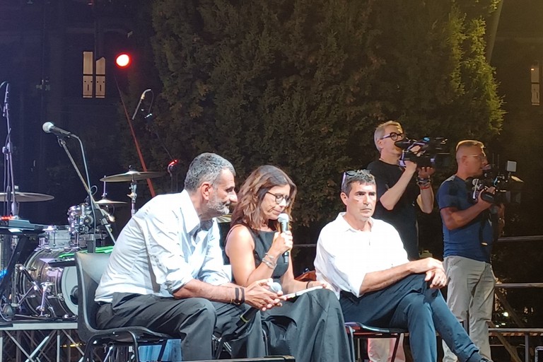Antonio Decaro e Nicola Fratoianni a Giovinazzo. <span>Foto Gianluca Battista</span>