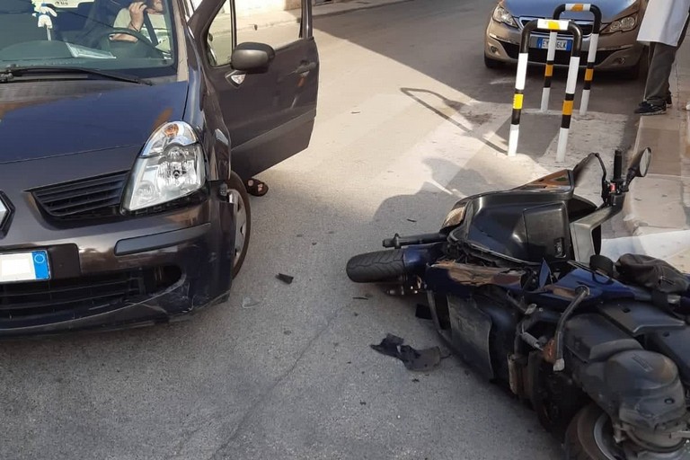 L'incidente stradale avvenuto in corso Roma