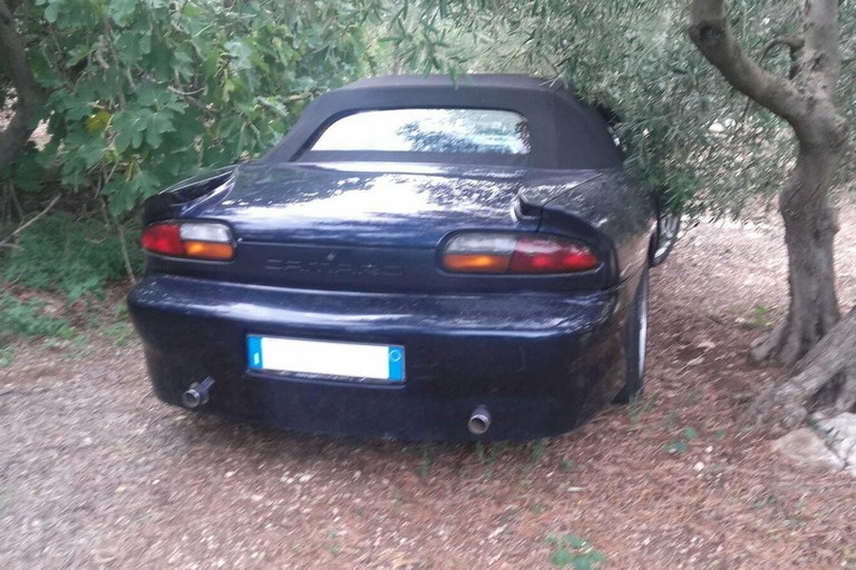 La Chevrolet Camaro recuperata dalla Polizia Locale