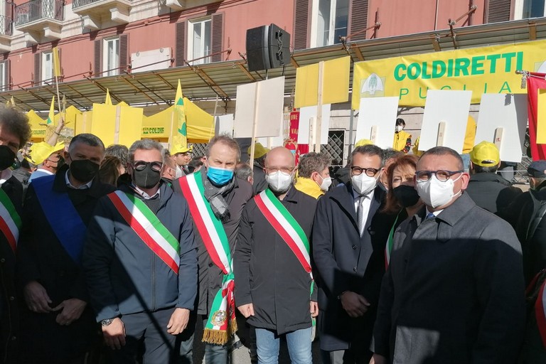 Depalma con gli agricoltori a Bari