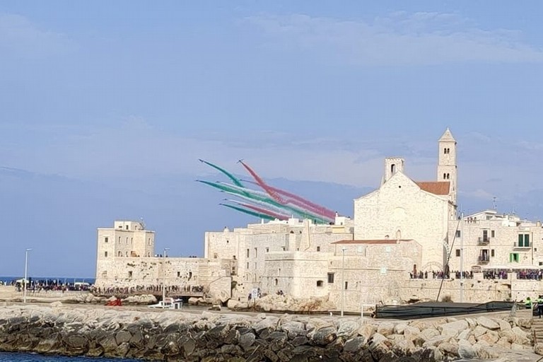 Frecce Tricolori a Giovinazzo