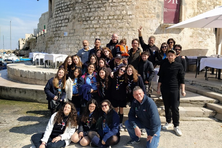 Liberate due tartarughe caretta caretta al largo di Giovinazzo
