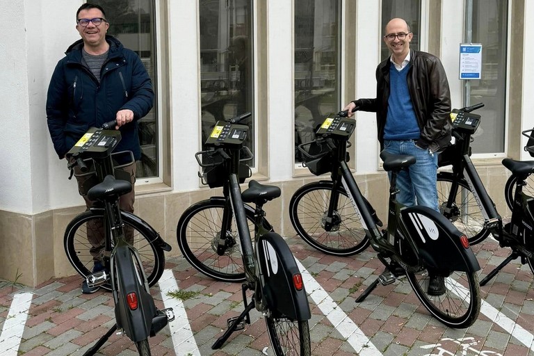 Bike sharing