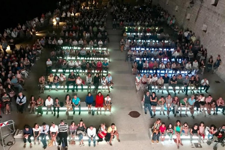 Pubblico in Piazzale Aeronautica Militare