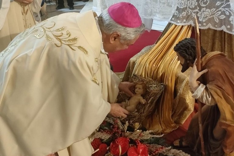Monsignor Cornacchia nella RSA